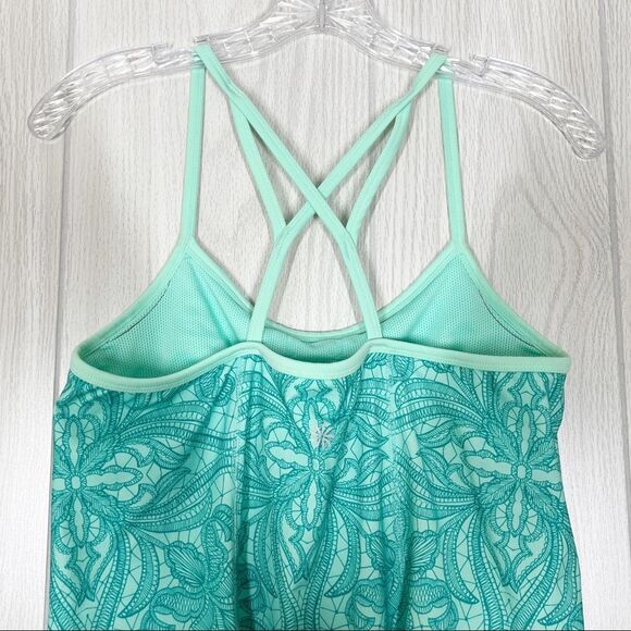 Athleta | Green Ombre Harmonious Athletic Tank Top Size Medium - Picture 4 of 5